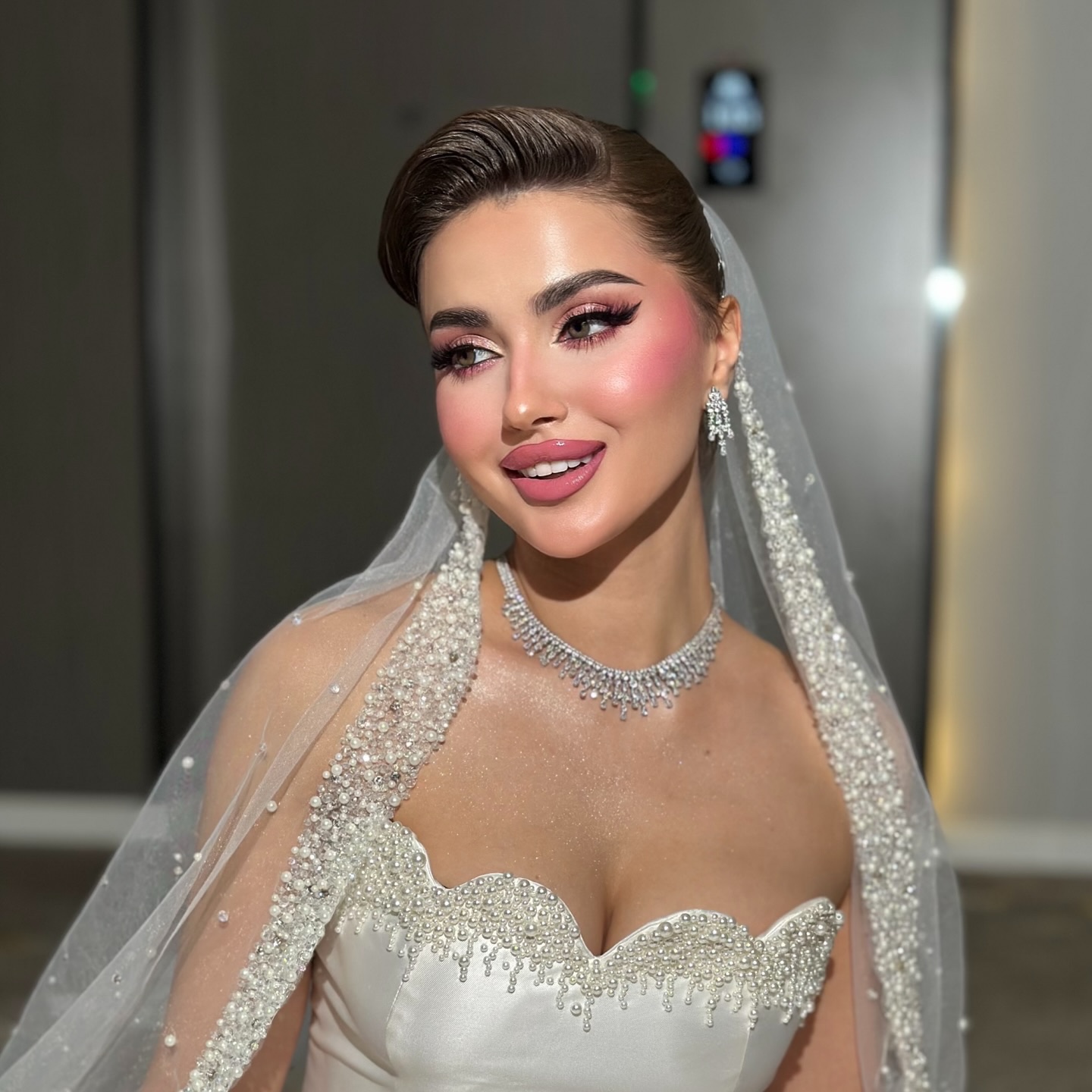 مكياج —   ايناس الجابر الرياض