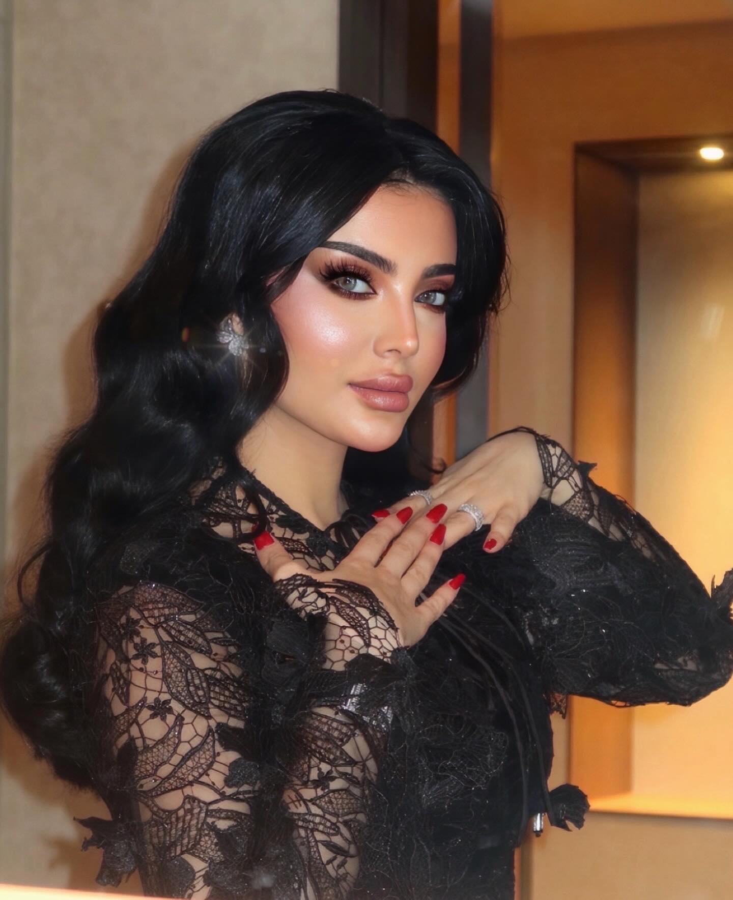 مكياج — نـوفـا بيوتي الرياض